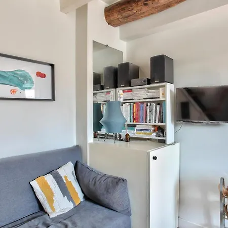 Beautiful Studio For 2 People - 10 * Paris